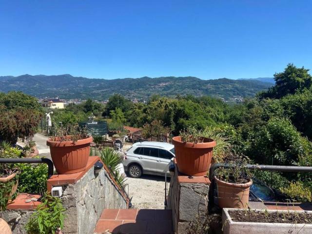 Casa indipendente in vendita a Vezzano Ligure SP