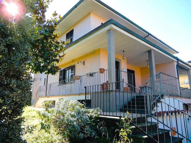 Villa in vendita a Vejano VT