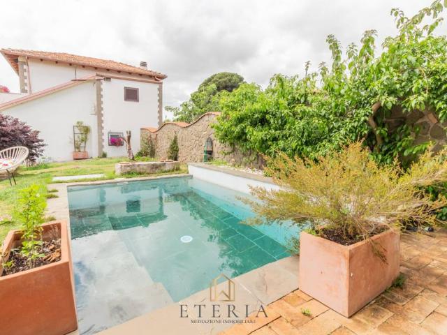 Villa in vendita a Velletri RM