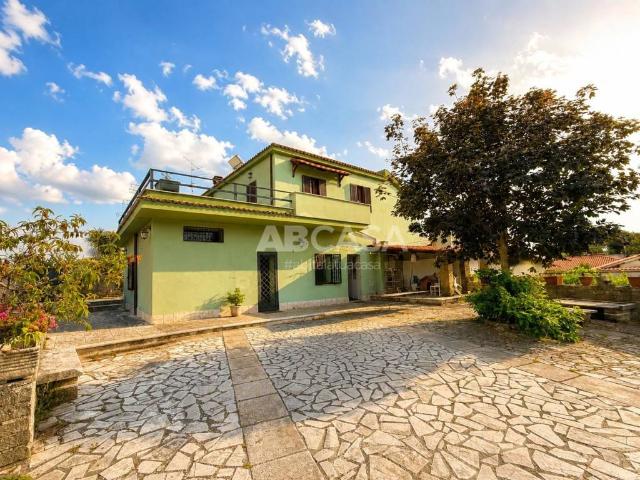 Villa in vendita a Velletri RM