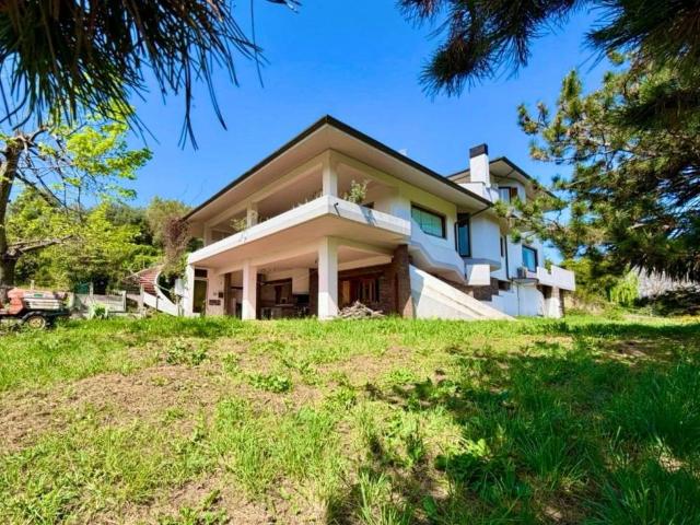 Villa in vendita a Velletri RM