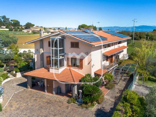 Villa in vendita a Velletri RM