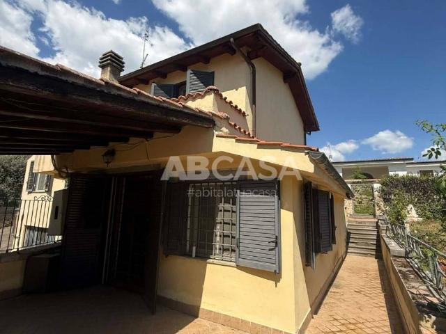 Villa in vendita a Velletri RM