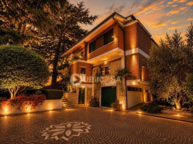 Villa in vendita a Velletri RM