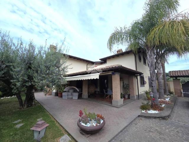 Villa in vendita a Velletri RM