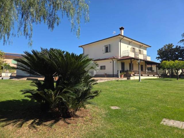 Villa in vendita a Velletri RM