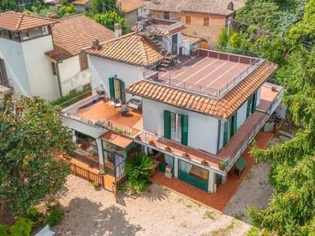 Villa in vendita a Velletri RM