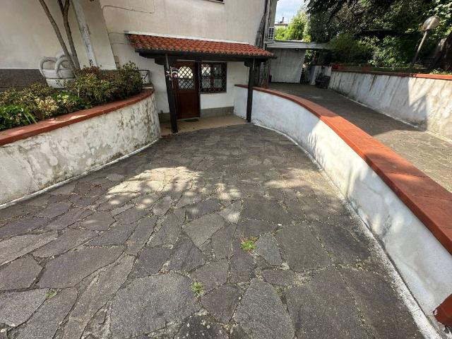 Villa in vendita a Lariano RM