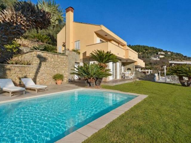 Villa in vendita a Ventimiglia