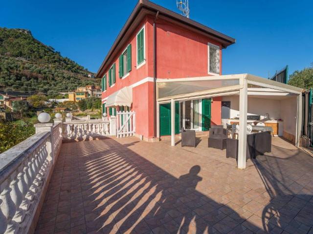 Villa in vendita a Ventimiglia IM
