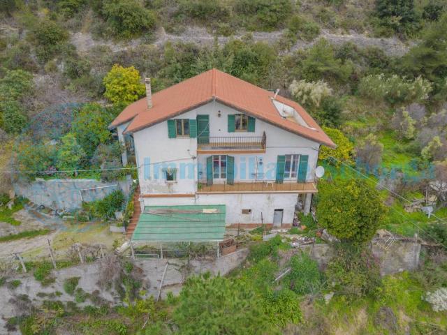 Villa in vendita a Ventimiglia IM