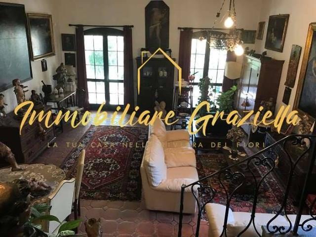 Villa in vendita a Ventimiglia IM