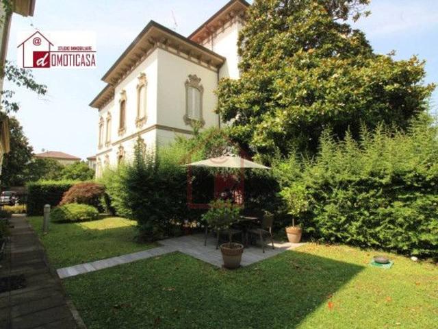 Villa in vendita a Vercelli
