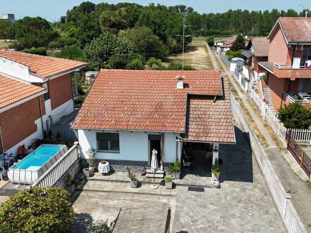 Villa in vendita a Vercelli VC