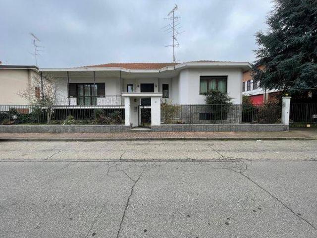 Villa in vendita a Vercelli VC