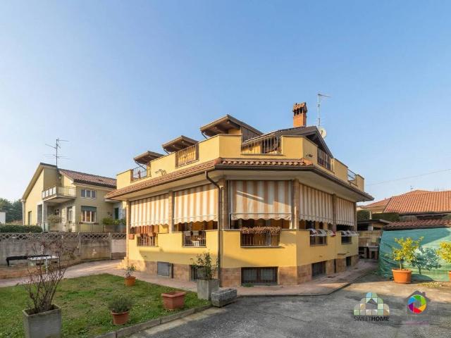 Villa in vendita a Verano Brianza MB