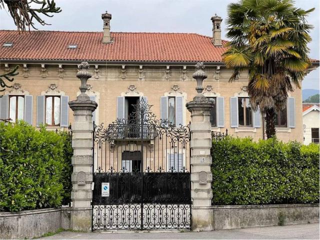 Villa in vendita a Verbania VB