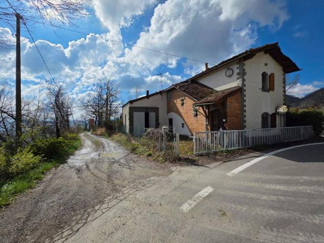 Villa in vendita a Vergato BO