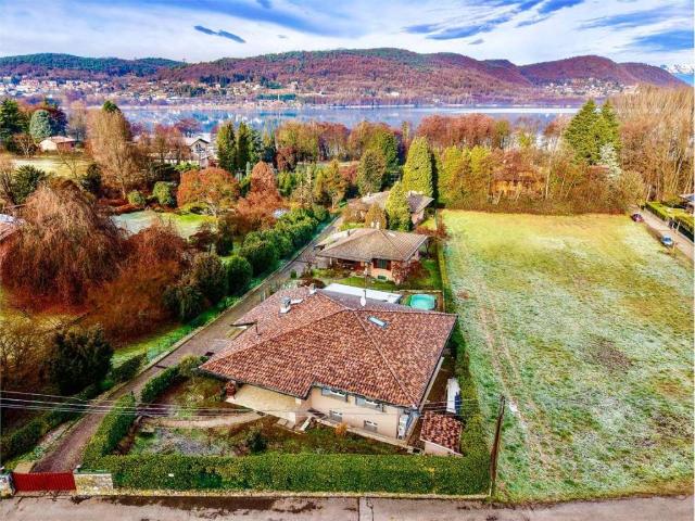 Villa in vendita a Vergiate VA
