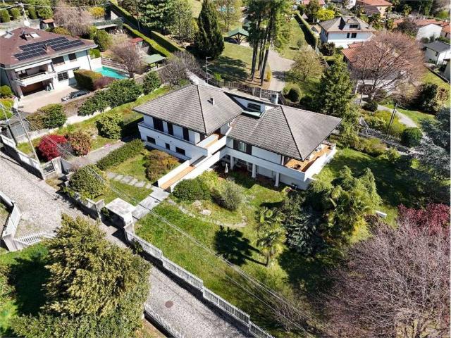 Villa in vendita a Vergiate VA