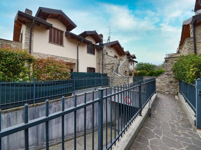 Villa in vendita a Verderio LC