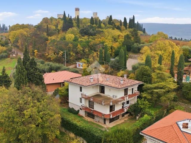 Villa in vendita a Verona VR
