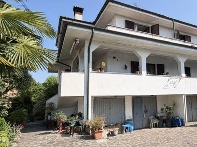 Villa in vendita a Vermezzo con Zelo MI