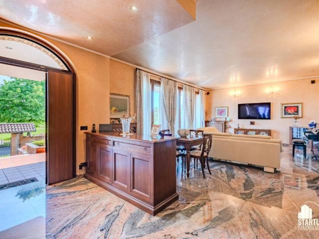 Villa in vendita a Vermezzo con Zelo MI