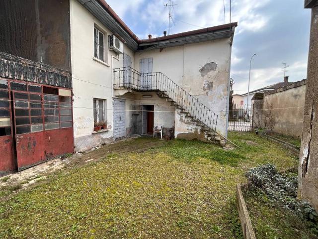Villa in vendita a Vermezzo con Zelo MI