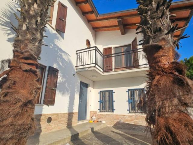 Villa in vendita a Vernasca PC