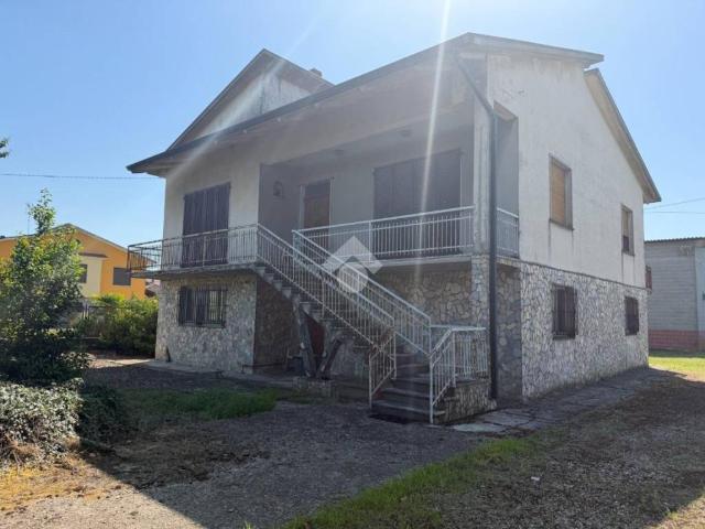 Villa in vendita a Verrua Po PV