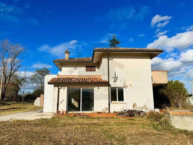 Villa in vendita a Verucchio RN