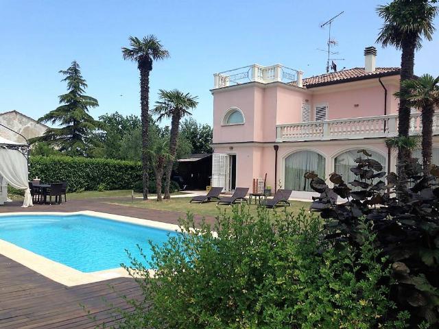 Villa in vendita a Verucchio RN