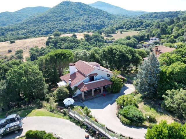 Villa in vendita a Viterbo VT