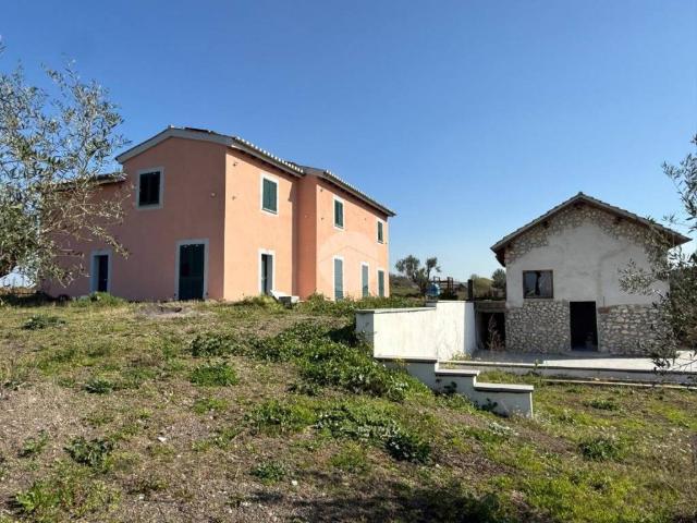 Villa in vendita a Viterbo VT