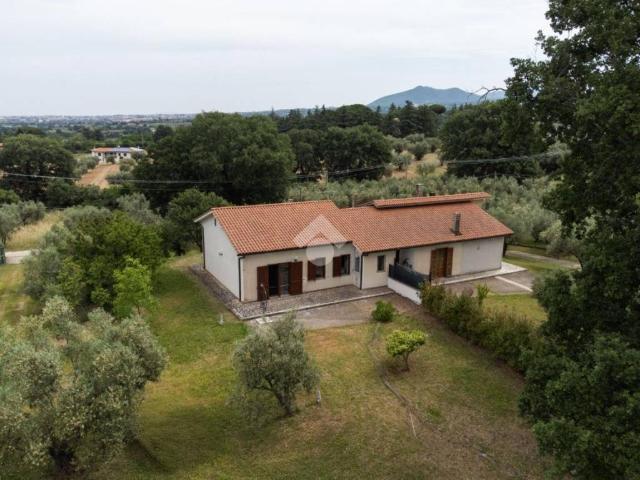 Villa in vendita a Viterbo VT