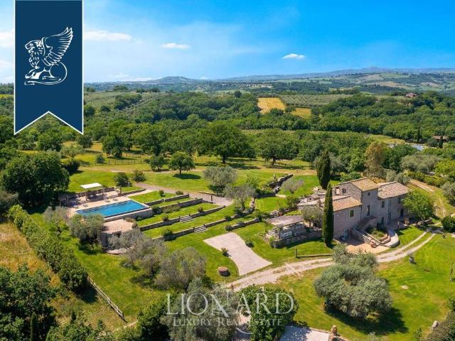Villa in vendita a Vitorchiano VT