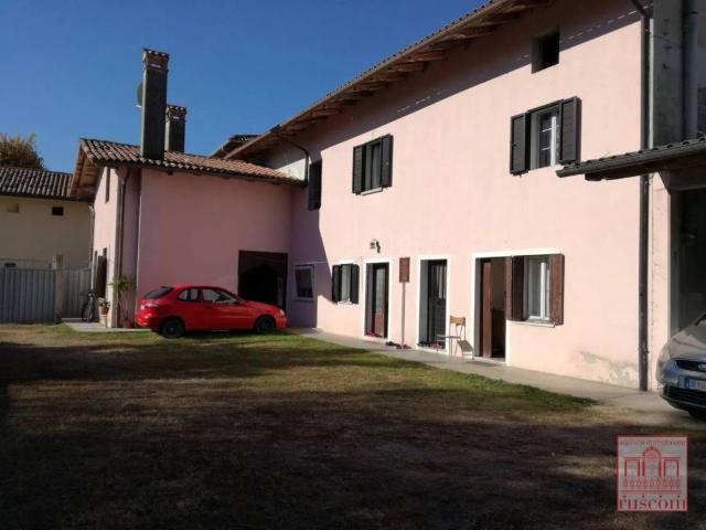 Villa in vendita a Vivaro PN