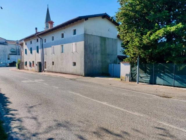 Villa in vendita a Vivaro PN
