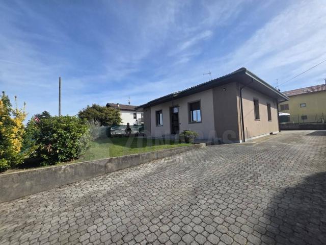 Villa in vendita a Vizzola Ticino VA