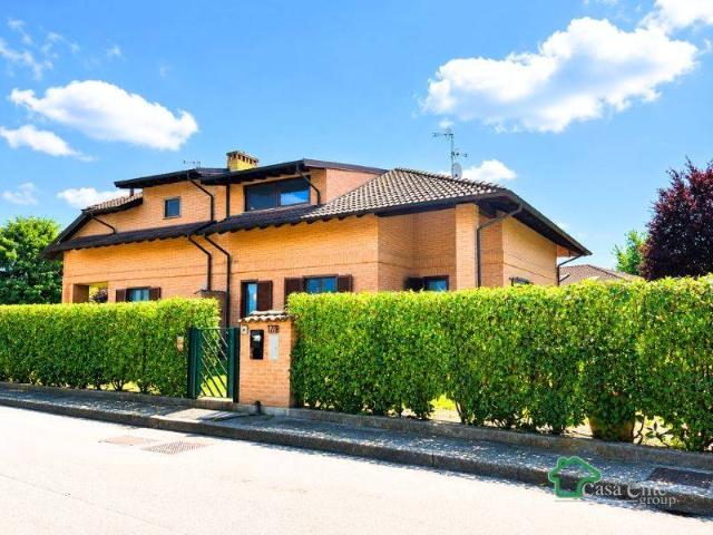 Villa in vendita a Vizzolo Predabissi MI