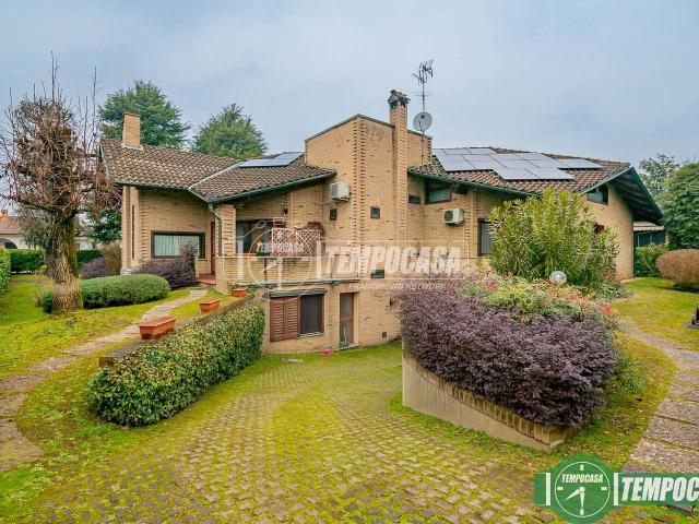 Villa in vendita a Vizzolo Predabissi