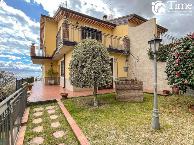 Villa in vendita a Viagrande CT
