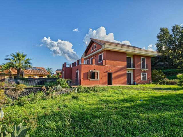 Villa in vendita a Viagrande