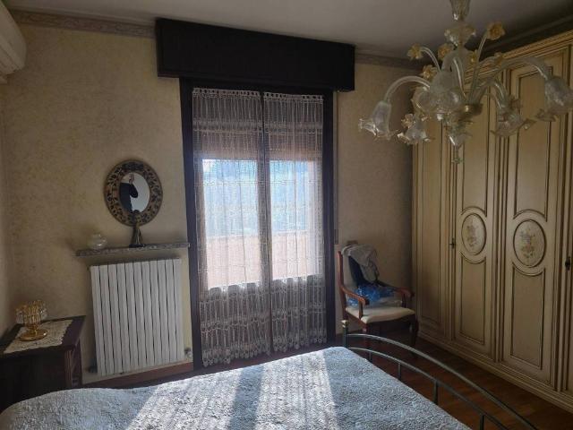 Villa in vendita a Viadana MN