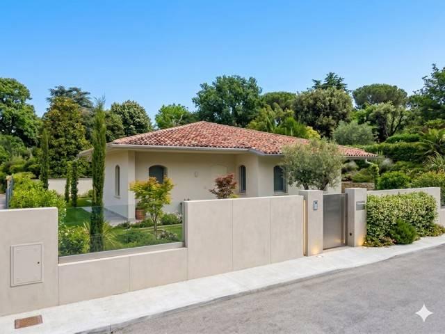 Villa in vendita a Viadana MN