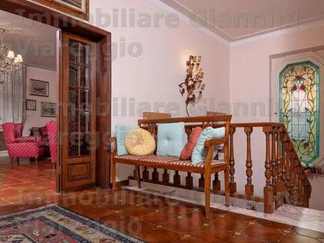 Villa in vendita a Viareggio LU