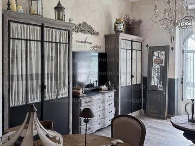 Villa in vendita a Viareggio LU