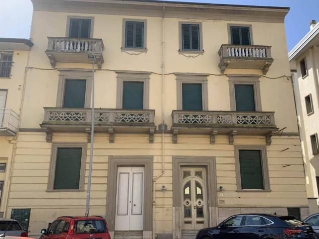 Villa in vendita a Viareggio LU