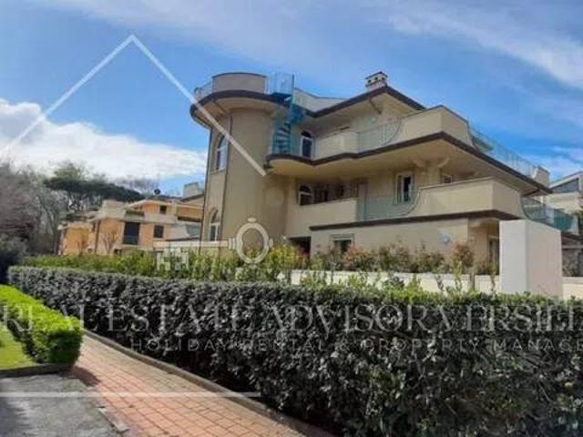 Villa in vendita a Viareggio LU